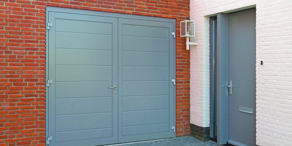 The Benefits of and Best Options for an Insulated Garage Door